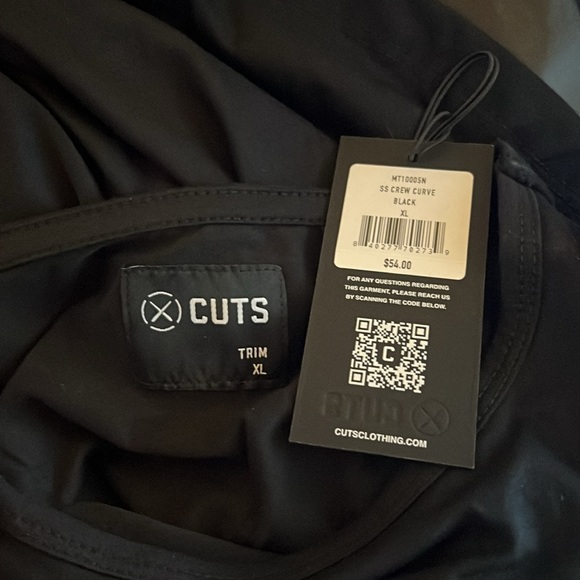 CUTS Crew Curve Hem T-Shirt Black Size Large - Picture 4 of 4
